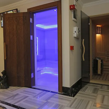 Art Nouveau Pera 3*