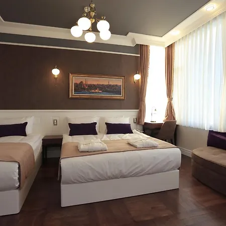 Hotel Art Nouveau Pera 3*