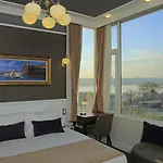 Art Nouveau Pera 3*