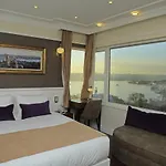 Art Nouveau Pera 3*