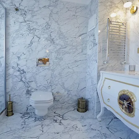 Art Nouveau Pera Hotell