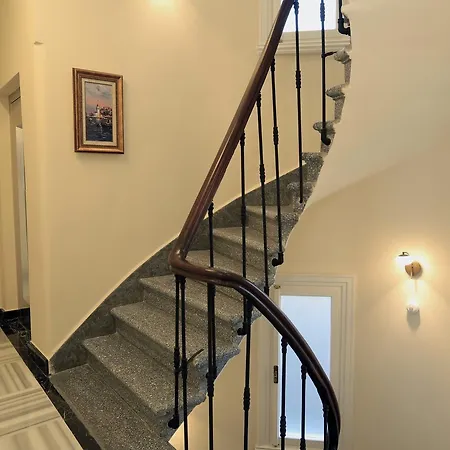 Art Nouveau Pera Hotell