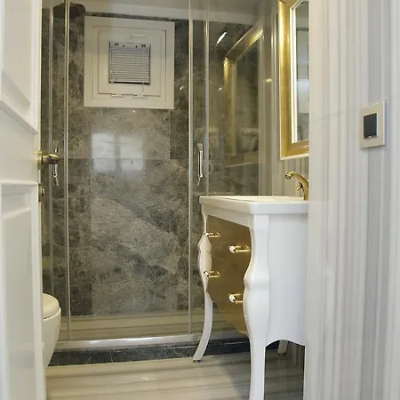 Art Nouveau Pera Hotel