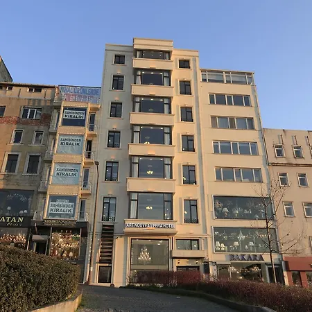 Art Nouveau Pera Hotell