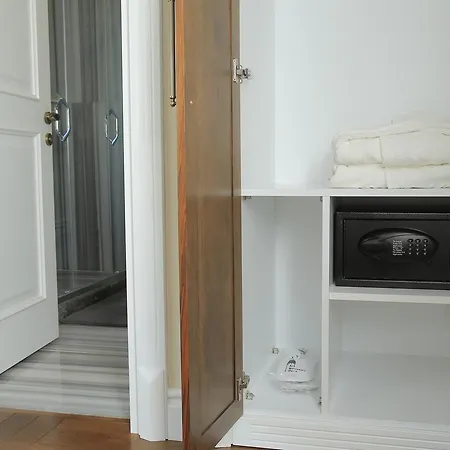 Art Nouveau Pera Hotell Istanbul