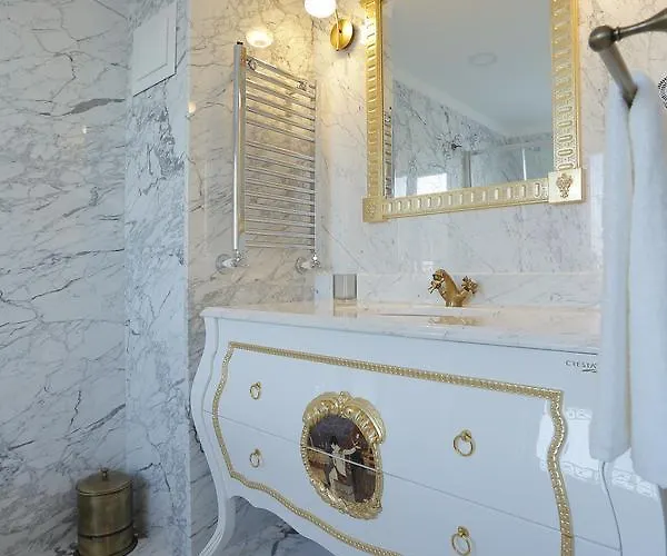 Art Nouveau Pera Hotel