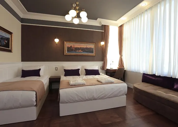 Hotel Art Nouveau Pera 3*