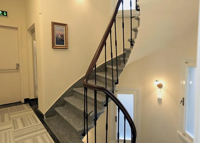 Art Nouveau Pera Hotel