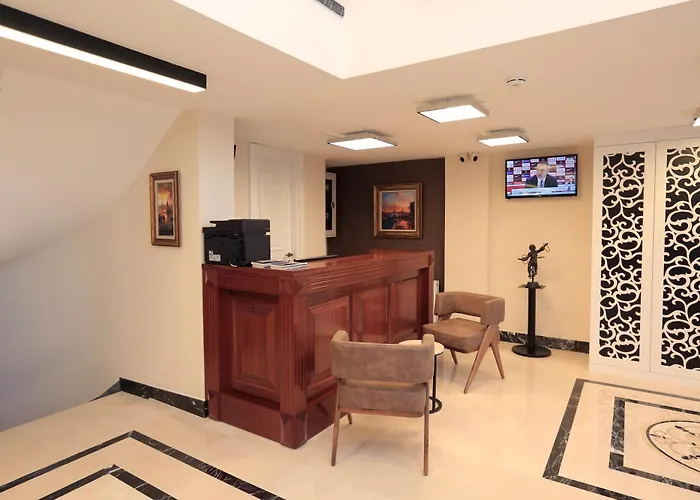 Art Nouveau Pera 3*